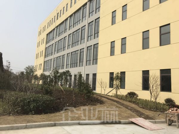 崇明区7500平五层厂房对外出租 租金0.7元/天/平米