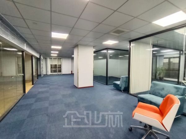 办公正门图
